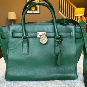 Michael Kors Hamilton Green Leather Shoulder Bag w/ Lock & Key Detail